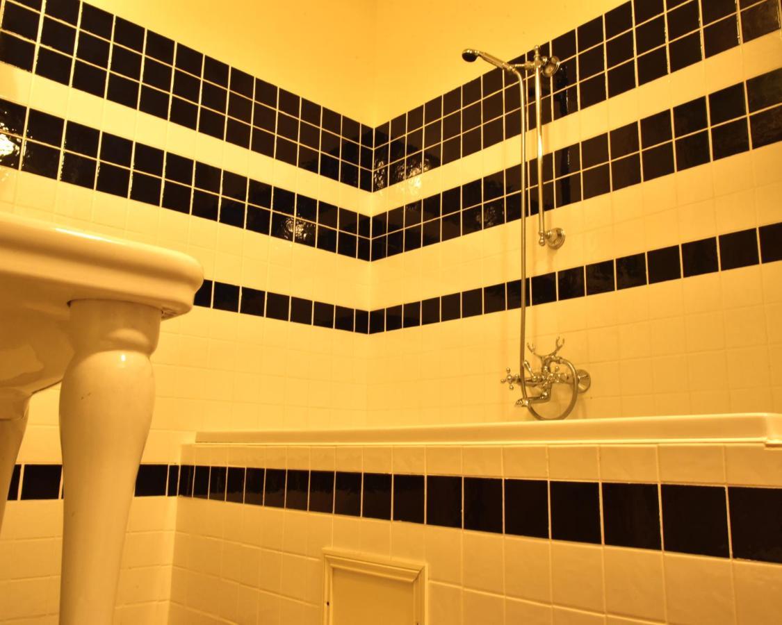 Logis Hotel Le Boudoir Belvès Εξωτερικό φωτογραφία
